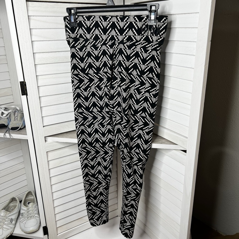 PINK Victoria's Secret Women's Size XSmall Black White Aztec Leggings Bling Logo